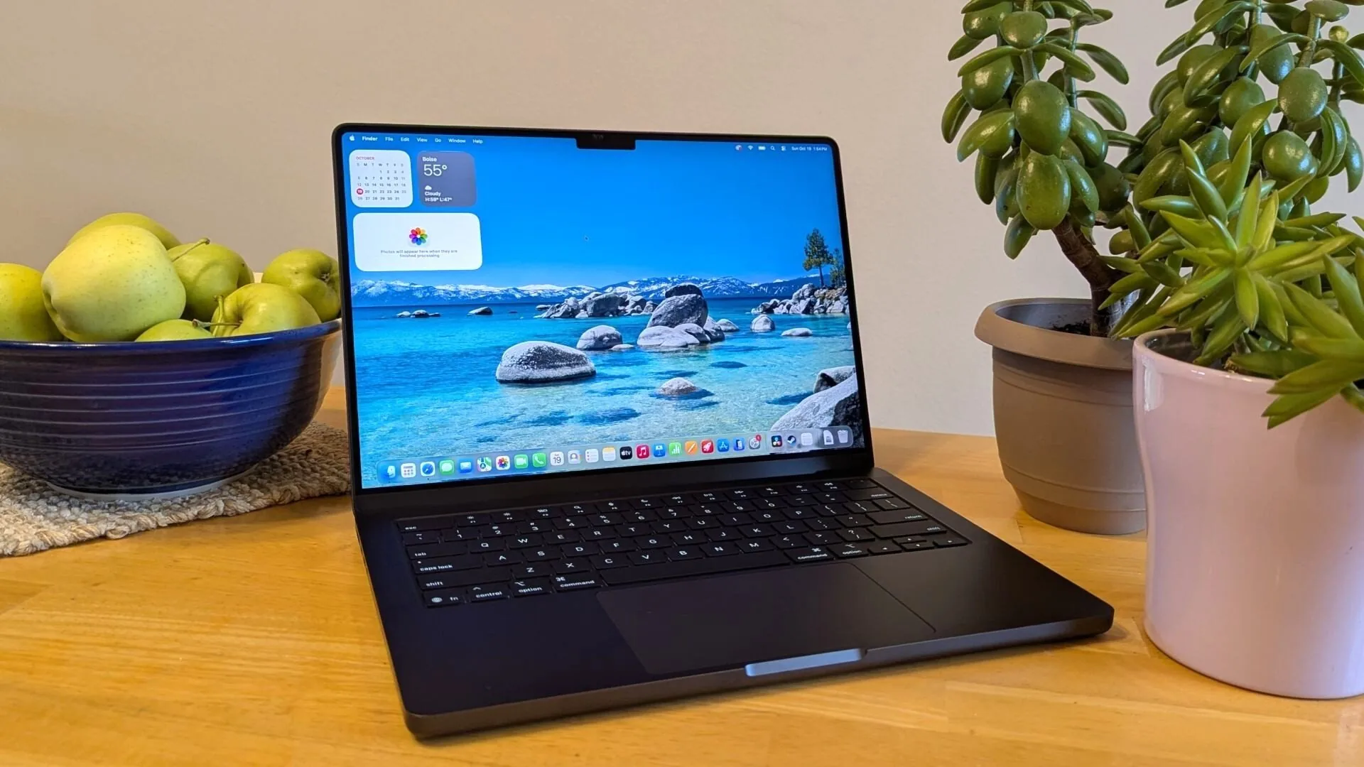 MacBook Pro (M5)